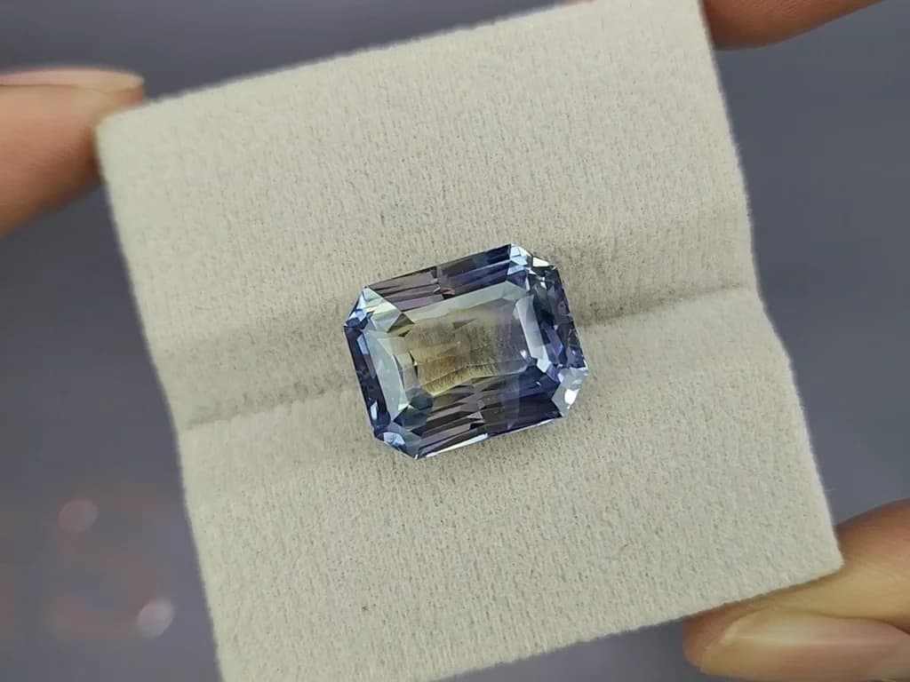 Unheated Bi-Color yellow-blue sapphire in octagon cut 15.45 carats, Sri Lanka ID 12301