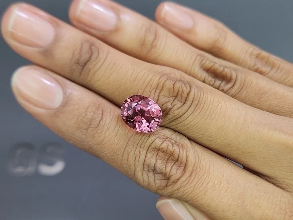 Tourmaline pink orange oval cut 6.68 carats, Africa ID 10999