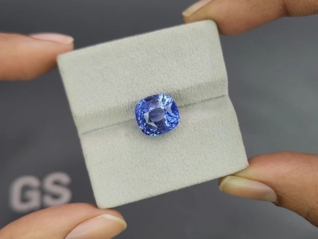 Unheated Intense Blue sapphire in cushion cut 8.05 carats, Sri Lanka ID 10801
