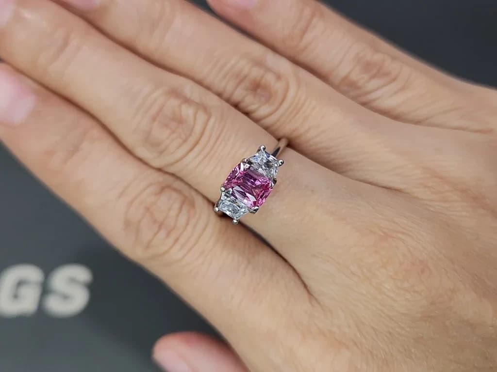 Pink spinel cushion cut 1.03 carats, Burma ID 12405