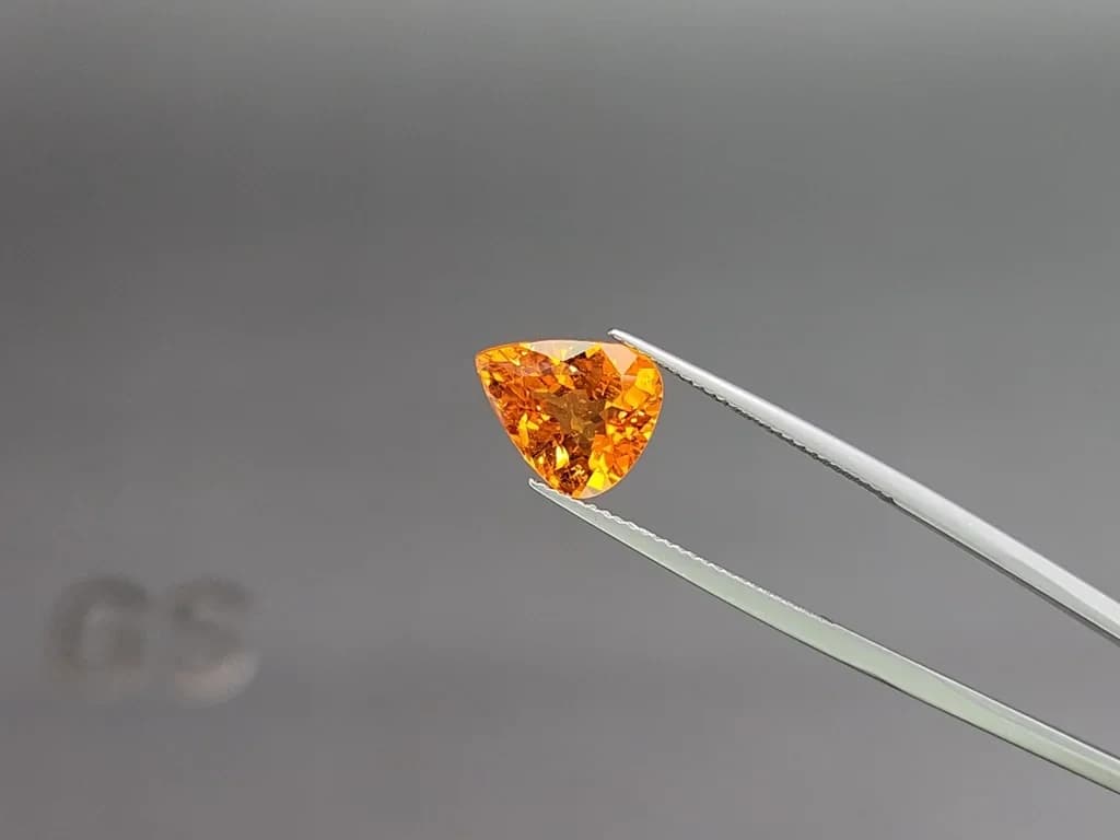 Spessartine Fanta pear cut 4.87 carats, Africa ID 11003