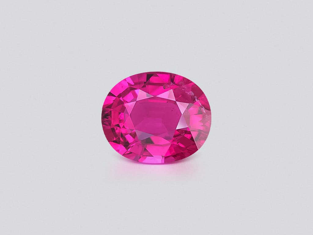 Rubellite tourmaline oval cut 3.16 carats, Africa ID 11605