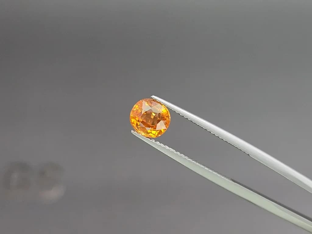 Garnet spessartine Fanta Color cushion cut 2.26 carats, Africa ID 11004