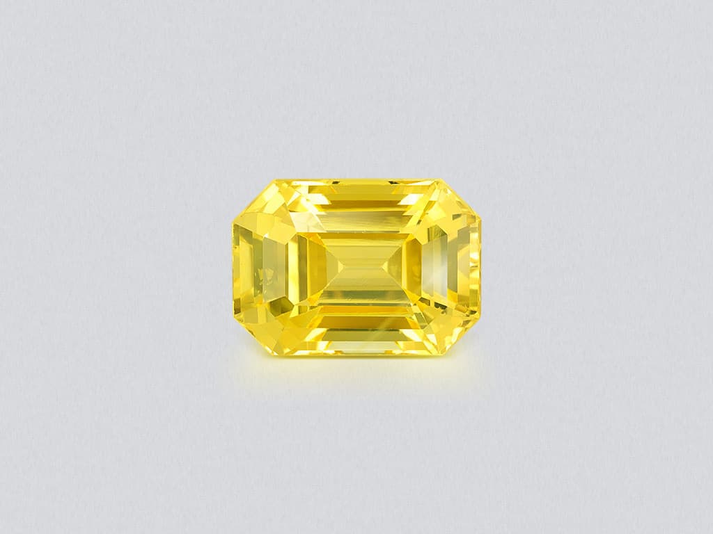Unheated Golden Yellow sapphire in octagon cut 7.23 carats, Sri Lanka ID 11105