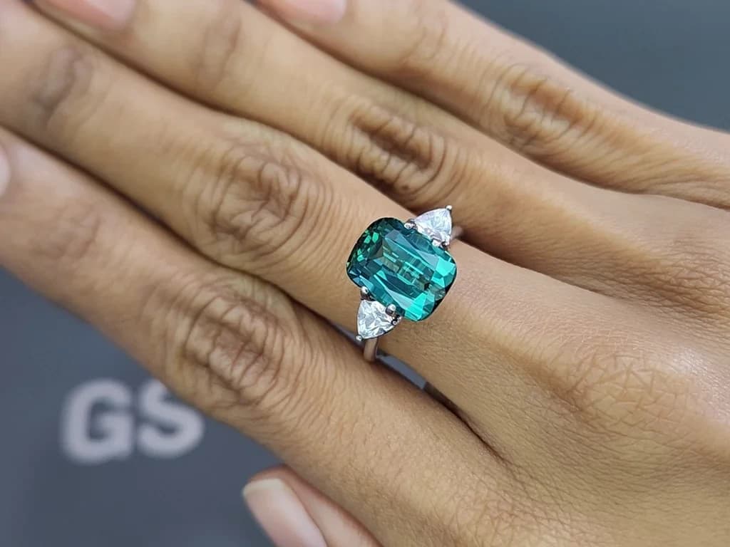 Vibrant Lagoon tourmaline in cushion cut 5.23 carats, Afghanistan ID 10805