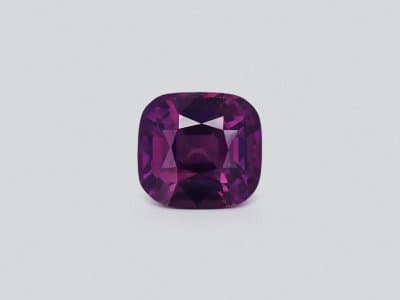 Purple-pink Mahenge spinel in oval cut 5.65 carats, Tanzania ID 8935