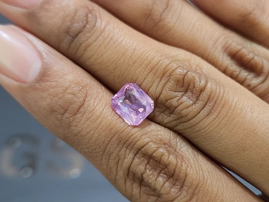 Lilac pink spinel Mahenge radiant cut 3.07 carats, Tanzania ID 11912