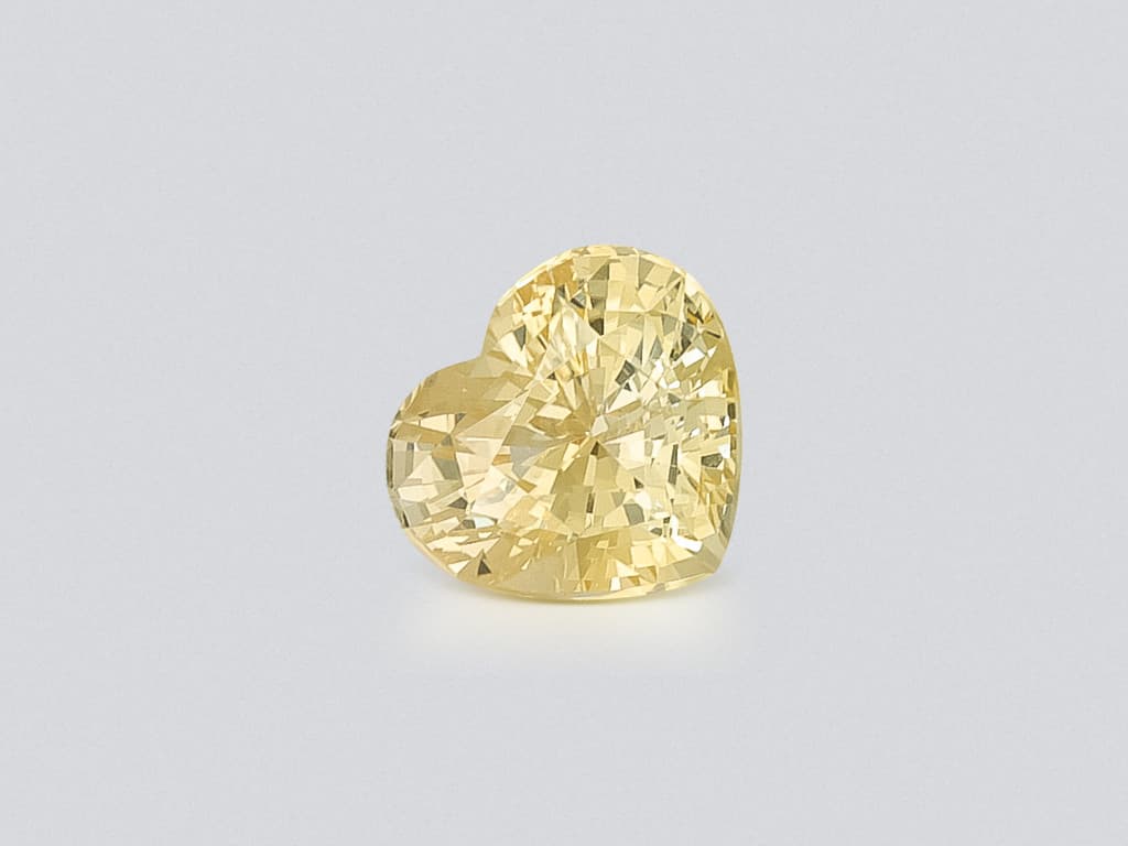 Unheated yellow sapphire heart shape 1.54 carats, Sri Lanka ID 11914