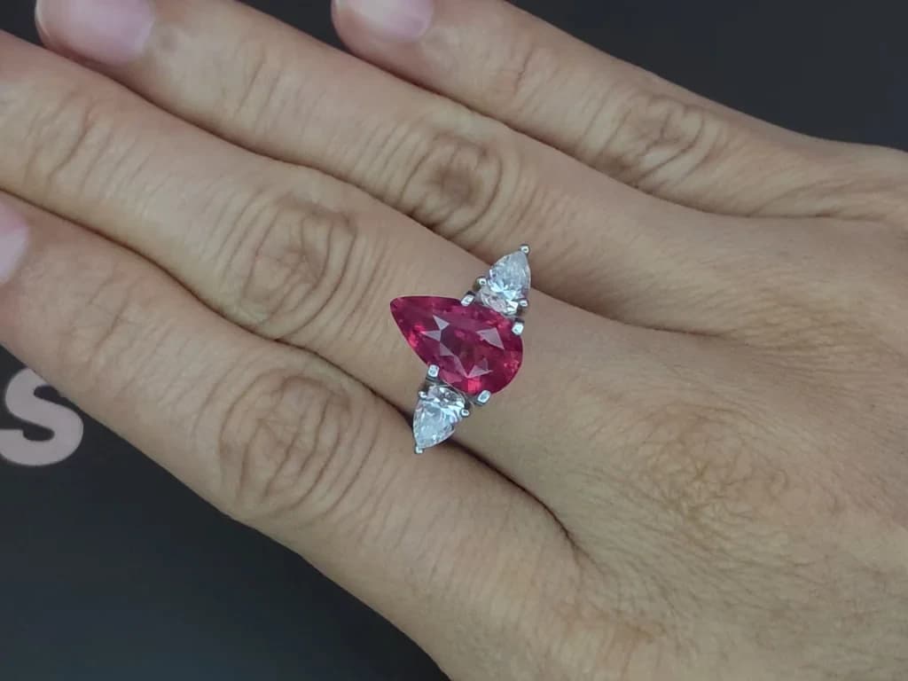 Mahenge spinel Vibrant Pink pear shape 3.63 carats, Tanzania ID 12125