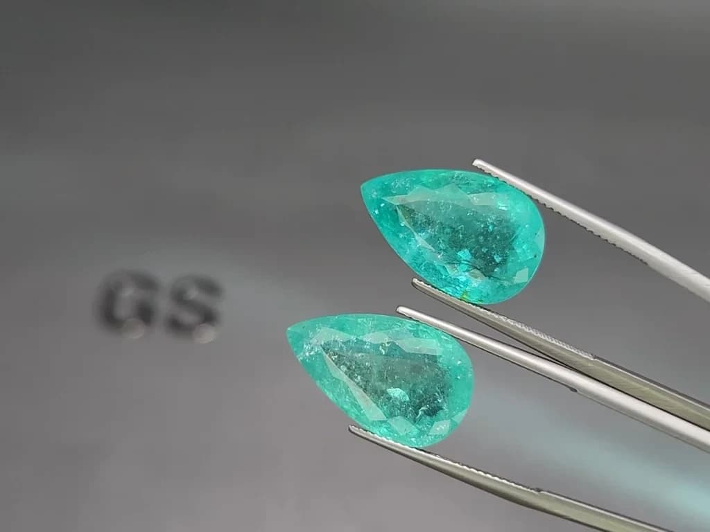 Pair of Paraiba tourmalines Neon Greenish Blue pear cut 29.52 carats, Mozambique ID 11627