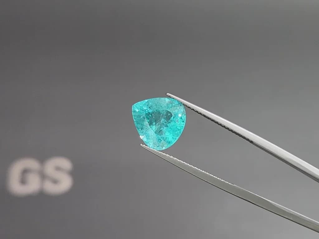 Neon blue Paraiba tourmaline in pear cut 4.49 carats, Mozambique ID 10827