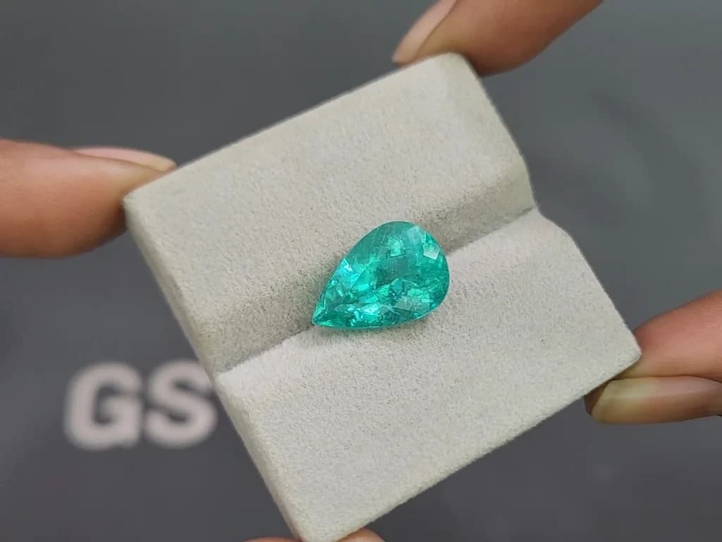 Neon blue Paraiba tourmaline in pear cut 6.76 carats, Mozambique ID 10832
