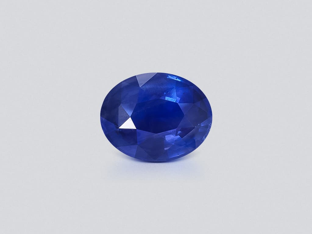 Unheated sapphire Royal Blue oval cut 4.05 carats, Sri Lanka ID 12135