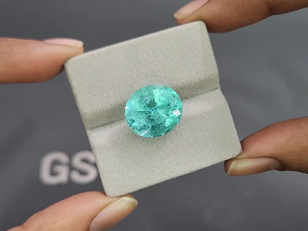 Neon blue Paraiba tourmaline oval cut 12.56 carats, Africa ID 10833