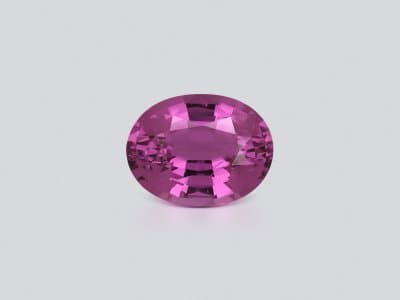 Spinel Mahenge with a rutile silk effect oval cut 2.50 carat, Tanzania ID 11850
