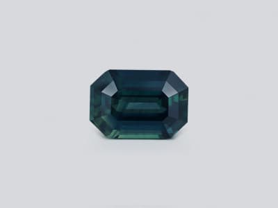 Intense Blue sapphire in oval cut 8.81 carats, Sri Lanka ID 10817