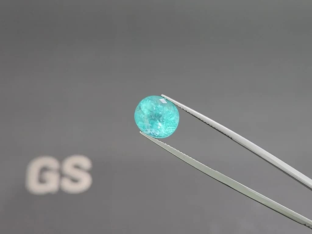 Neon blue Paraiba tourmaline in oval cut 6.00 carats, Africa ID 10835