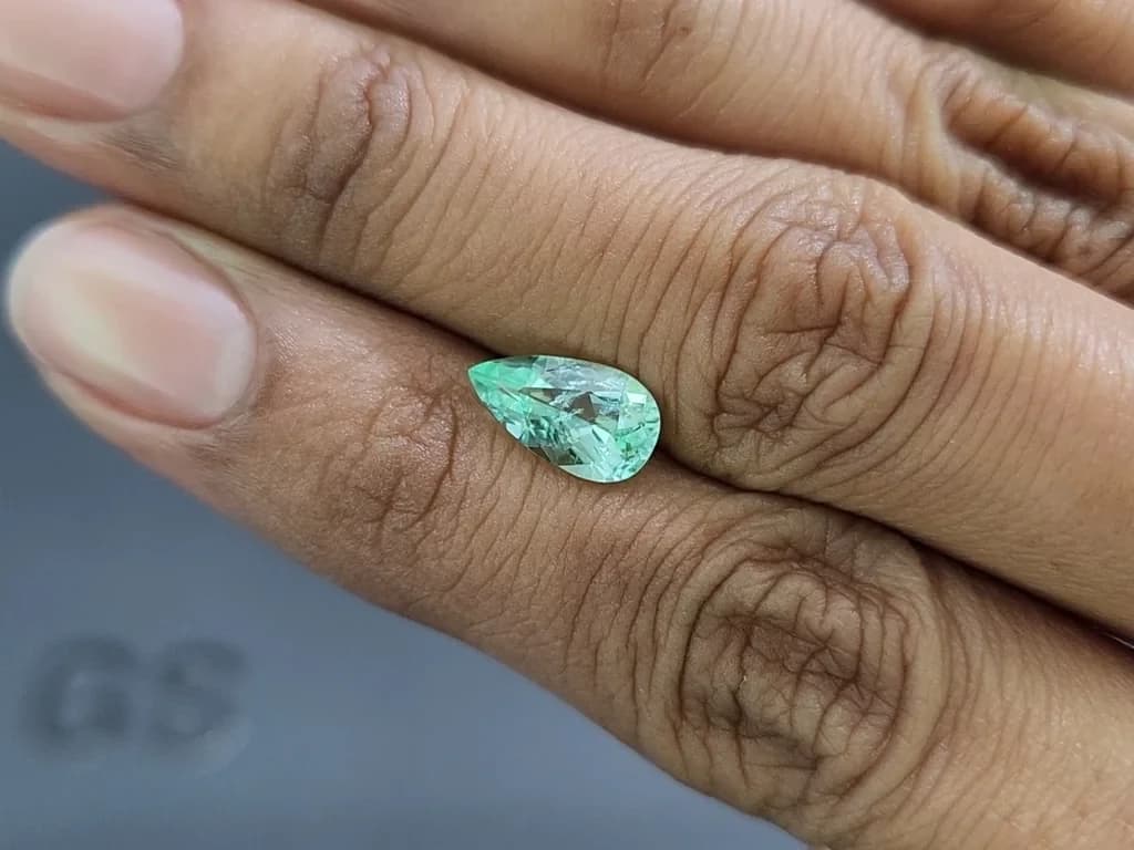 Paraiba tourmaline pear cut 1.65 carats, Mozambique ID 11035