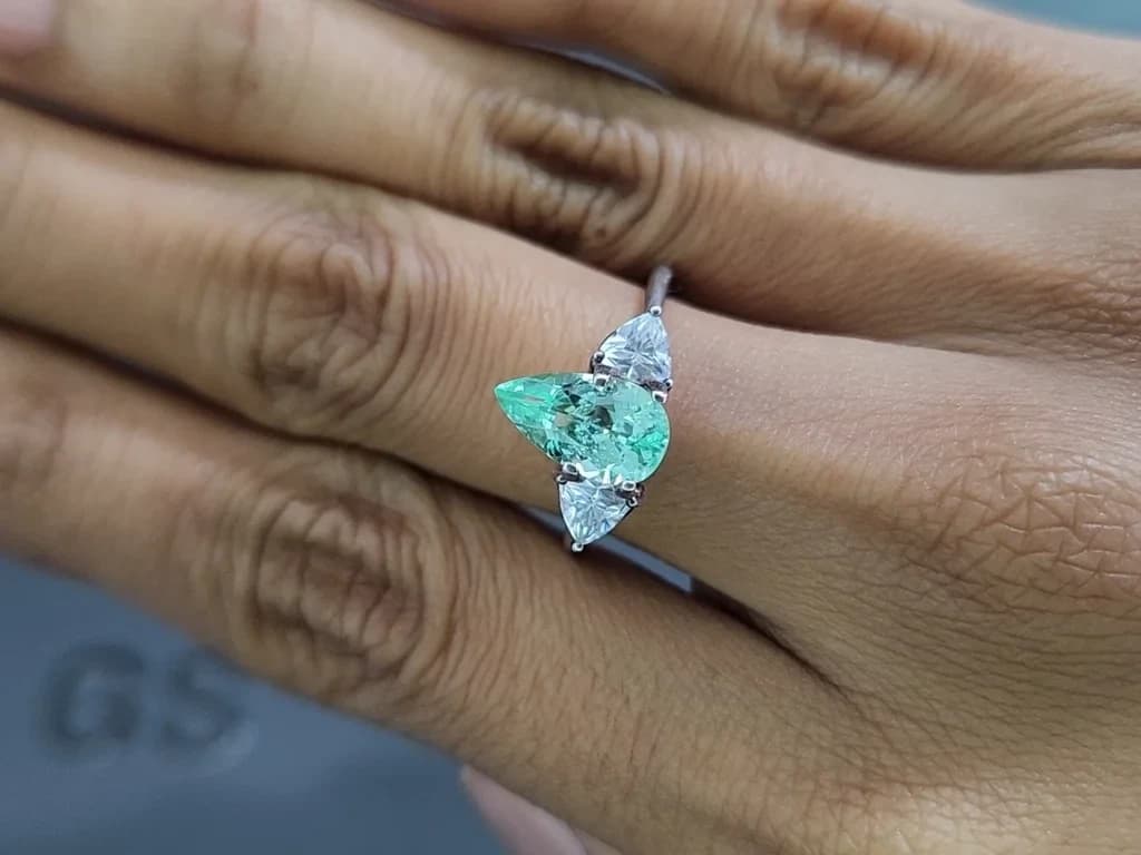 Paraiba tourmaline pear cut 1.65 carats, Mozambique ID 11035