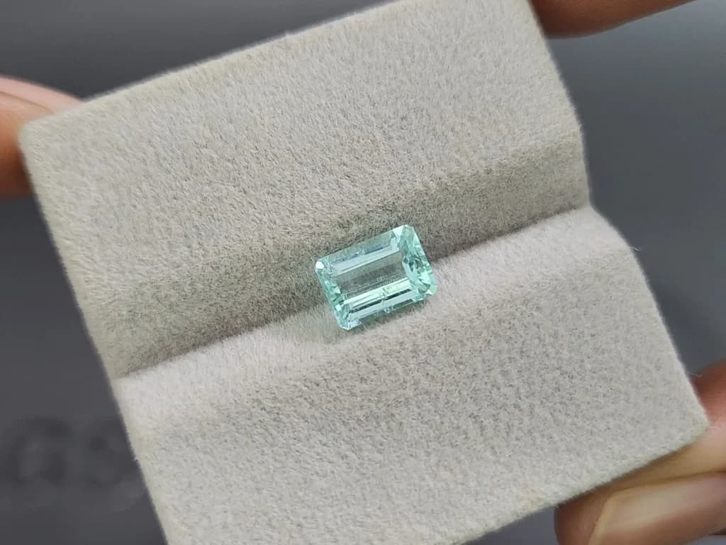Paraiba tourmaline octagon cut 1.60 carats, Mozambique ID 11037