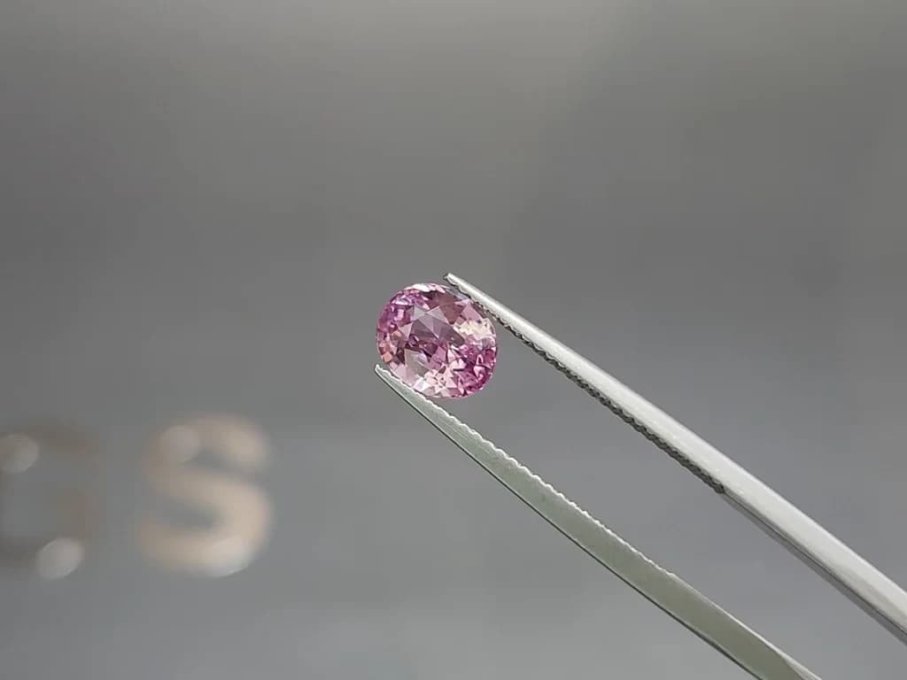 Unheated sapphire Baby Pink oval cut 2.05 carats, Sri Lanka ID 12140