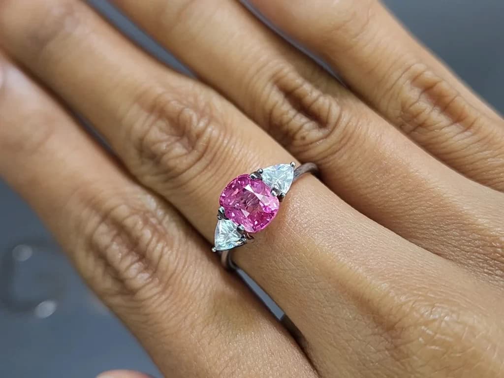Unheated pink sapphire cushion cut 2.65 carats, Sri Lanka ID 12142