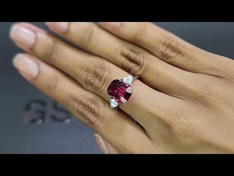 Garnet cushion cut 5.08 carats, Africa ID 11822