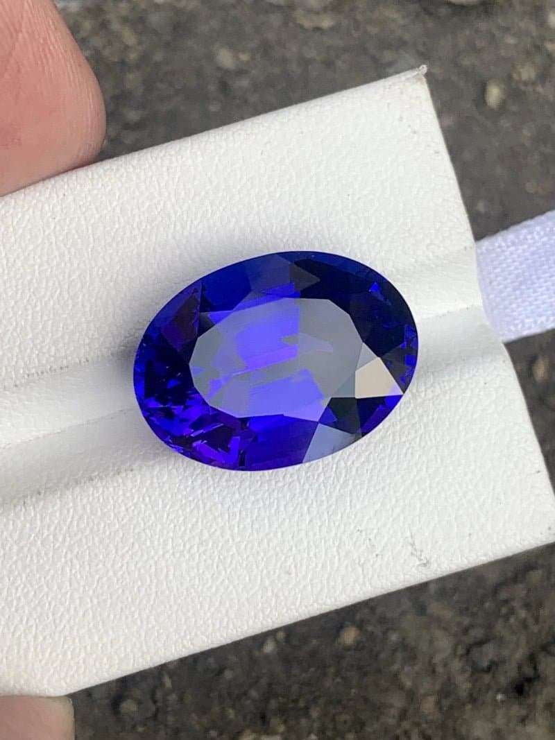 Tanzanite - 22.16 ct