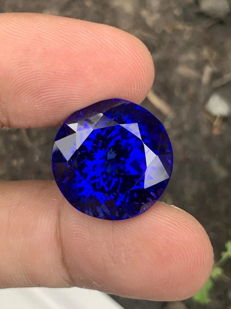 Tanzanite - 40.57 ct