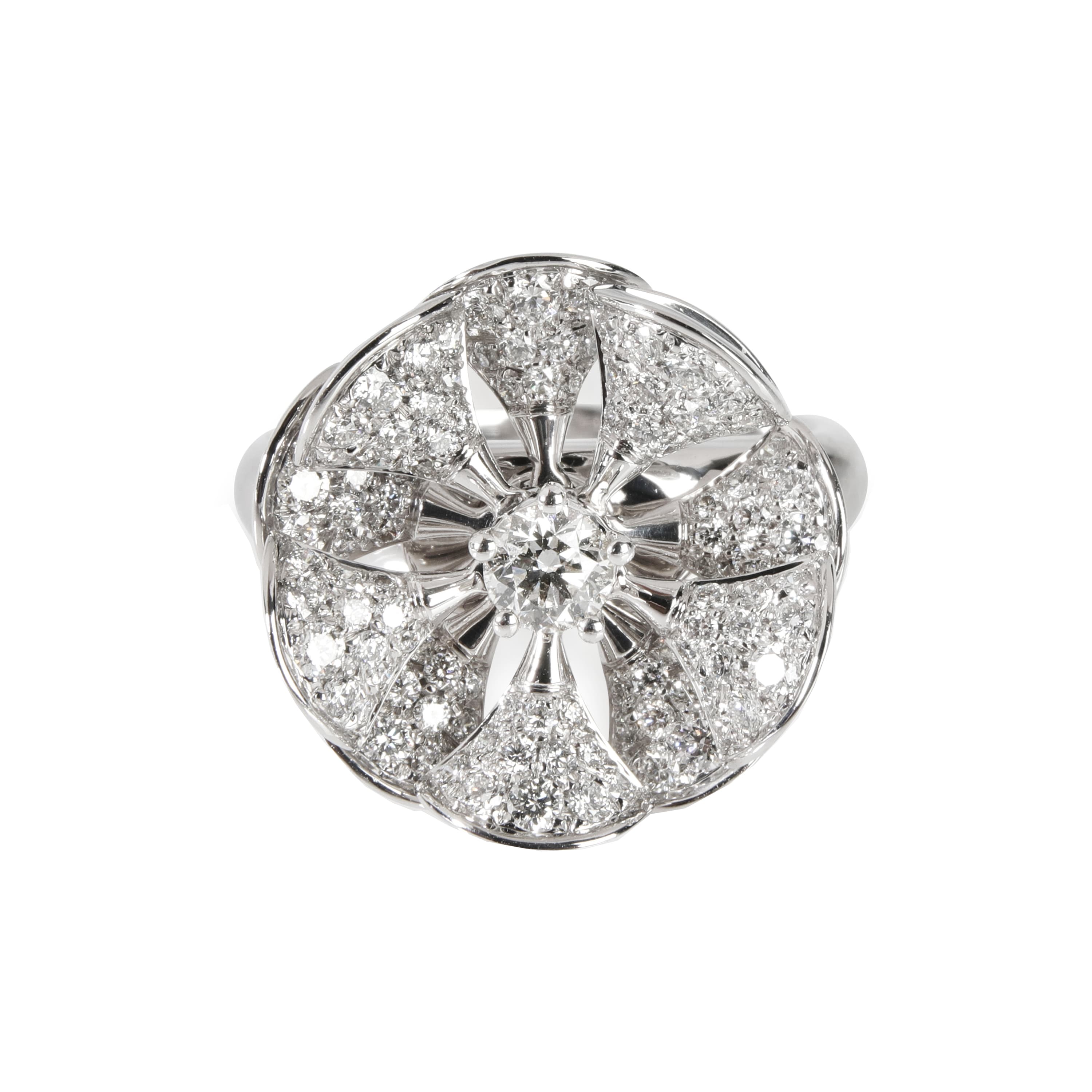 White Gold and Diamond Diva's Dream En Tremblant Ring