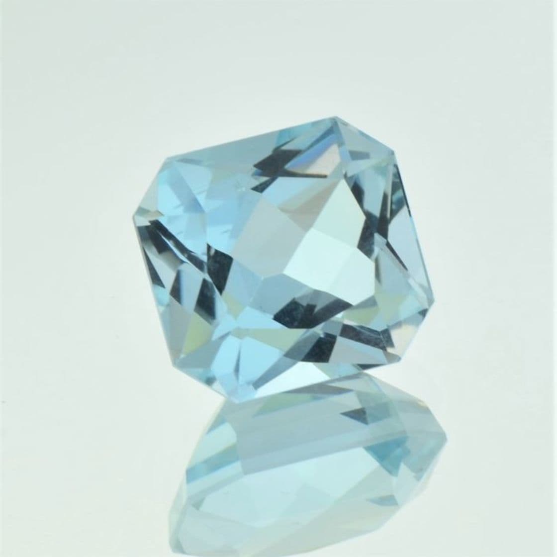 YOUR TRUSTFUL SOURCE FOR CERTIFIED DIAMONDS & GEMSTONES