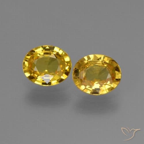 2.27ct Medium Orange-Gold Sapphire, Oval Cut, 7.7x7.2 mm