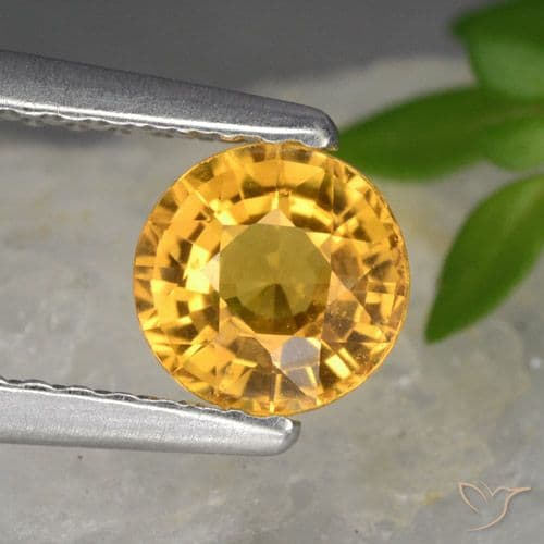1.05ct Natural Gold Sapphire, Round Cut, 5.56 mm