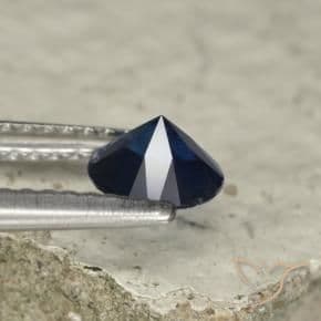 0.73ct Natural Deep Blue Sapphire, Round Cut, 5.51 mm