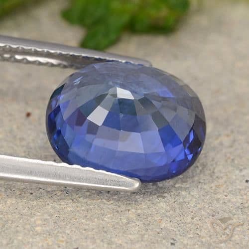 4.61ct Cornflower Blue Sapphire, Oval Cut, 10.7x9.2 mm