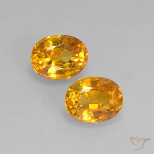 1.13ct Natural Apricot Orange Sapphire, Oval Cut, 5.3x4.1 mm