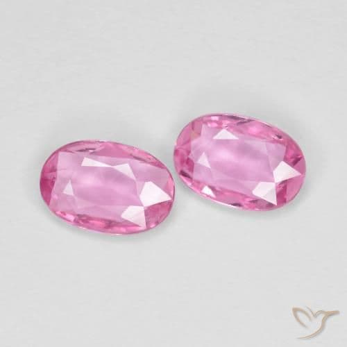 0.90ct Natural Medium Pink Sapphire, Oval Cut, 6.1x4.1 mm