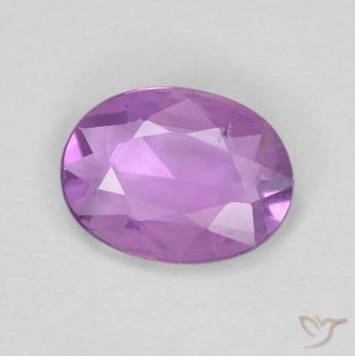 0.65ct Medium Pinkish Purple Sapphire, Oval Cut, 6.8x5.1 mm