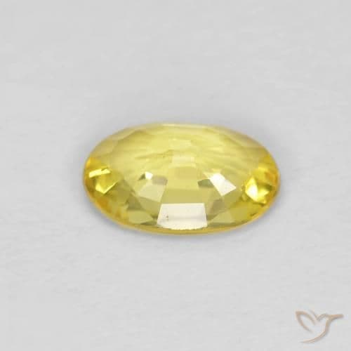 0.46ct Light Golden-Yellow Sapphire, Oval Cut, 6.1x4 mm