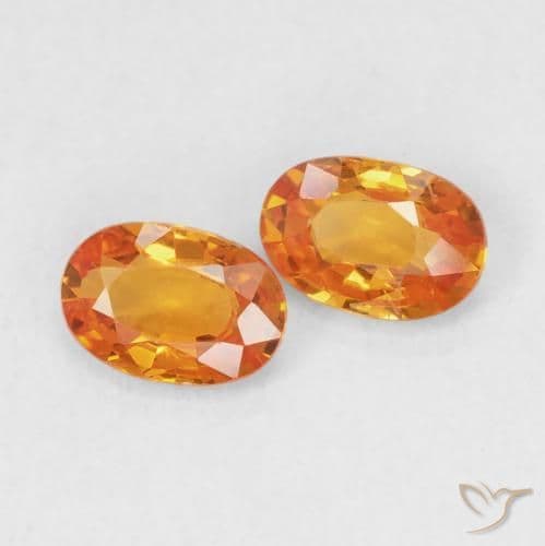 1.15ct Natural Bright Orange Sapphire, Oval Cut, 6.1x4.1 mm