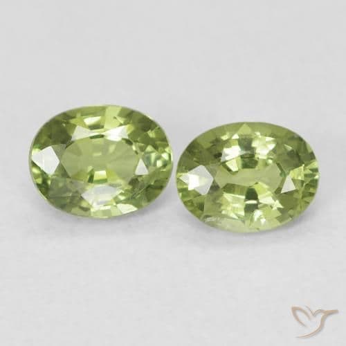 0.85ct Natural Medium Green Sapphire, Oval Cut, 5.1x4 mm