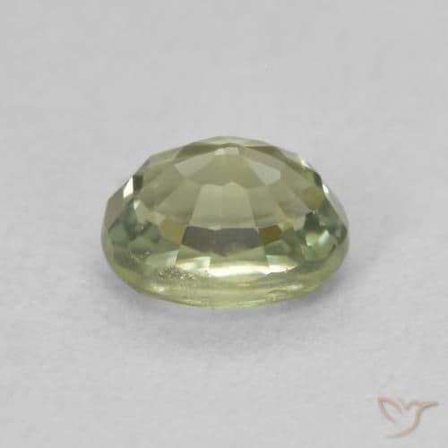 0.67ct Warm Forest Green Sapphire, Oval Cut, 5.1x4.1 mm