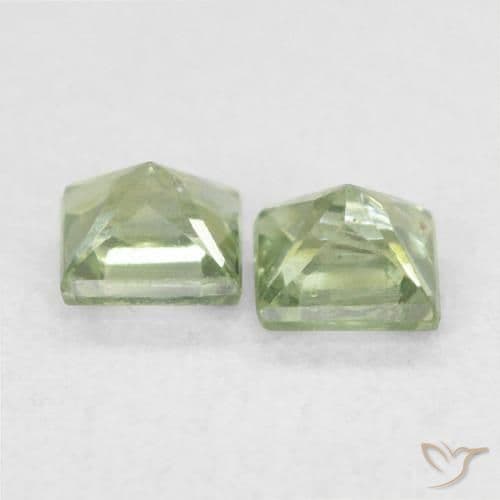 0.43ct Natural Medium Green Sapphire, Square, 3.1x3 mm