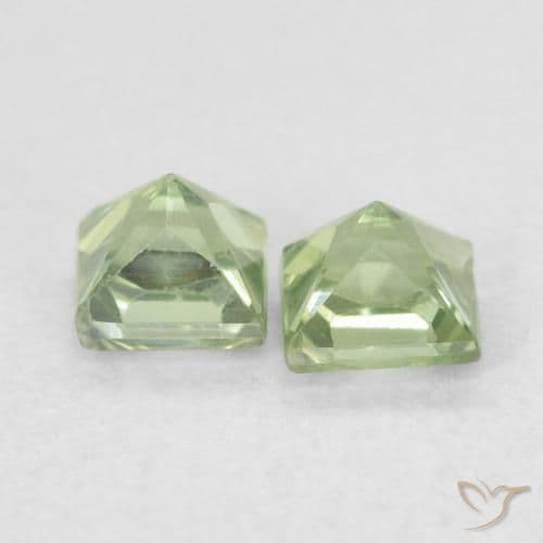 0.43ct Natural Medium Green Sapphire, Square, 3x3 mm