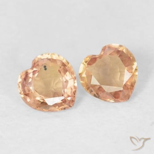 0.77ct Peach-Golden Sapphire, Heart Shape, 4.7x4.5 mm