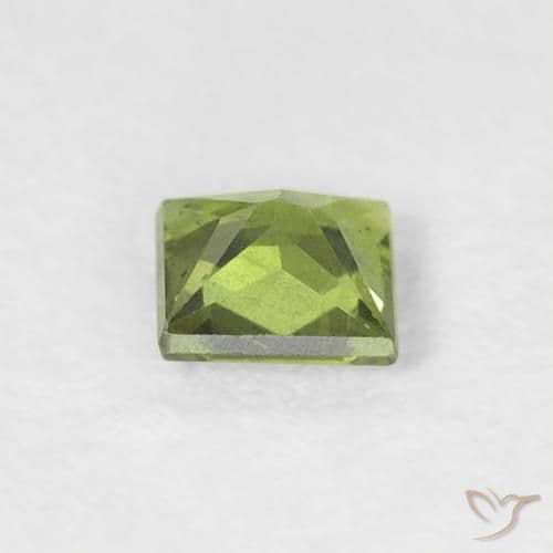 0.27ct Natural Lively Green Sapphire, Square, 3.5x3.5 mm