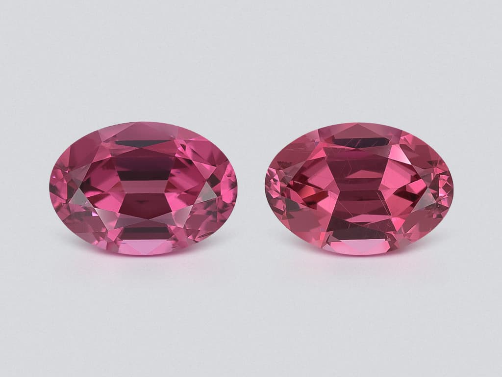 Pair of rhodolite garnets oval cut 1.87 carats, Madagascar ID 11578
