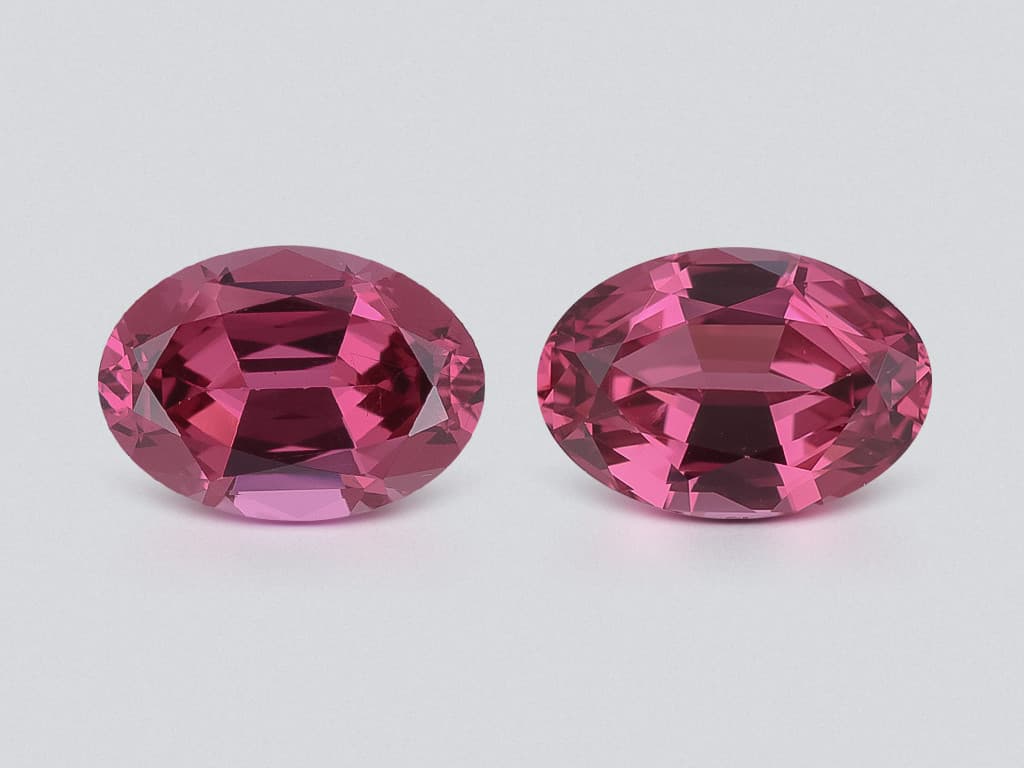 Pair of rhodolite garnets oval cut 1.87 carats, Madagascar ID 11587