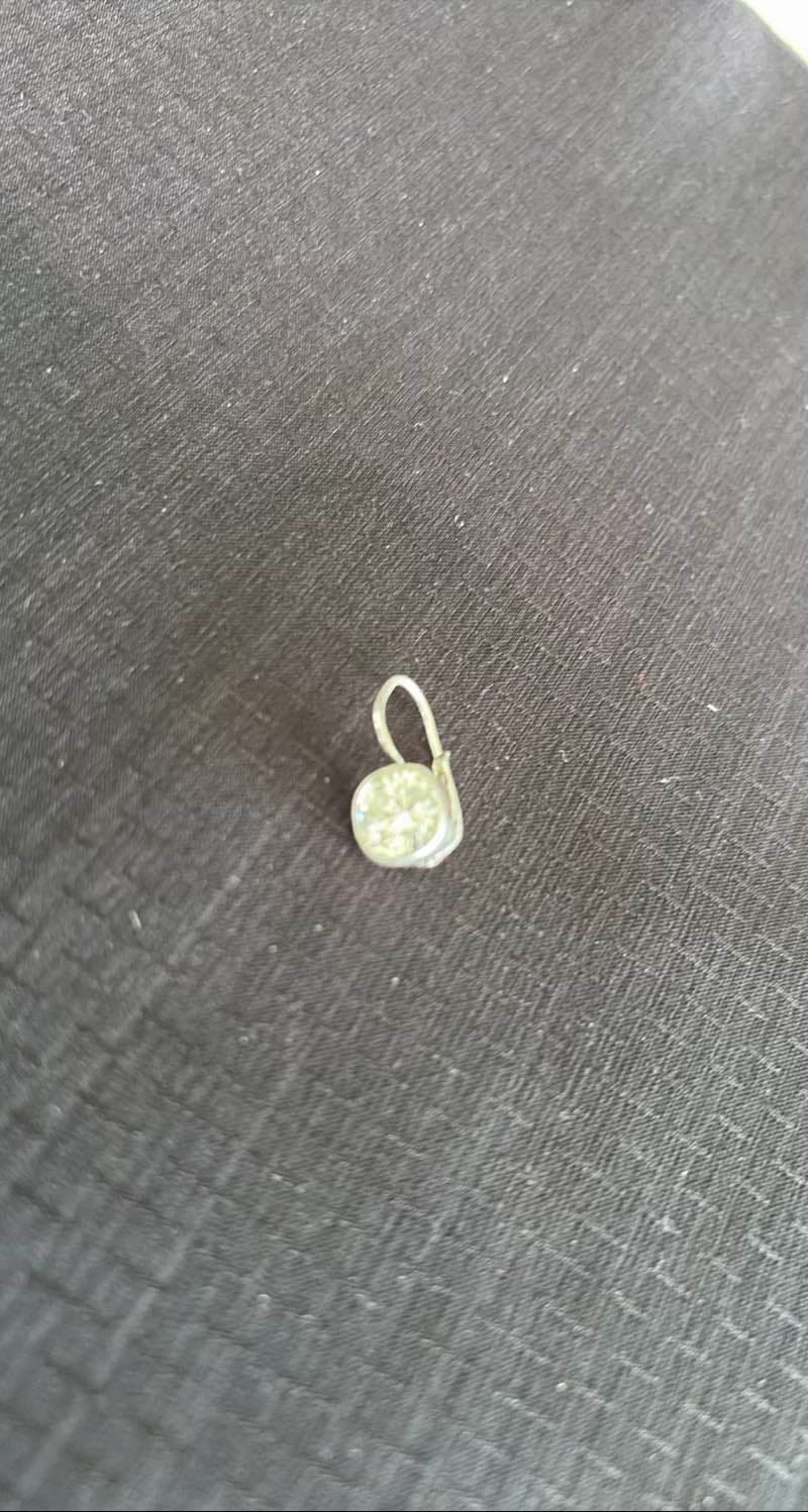 Earring with Diamond