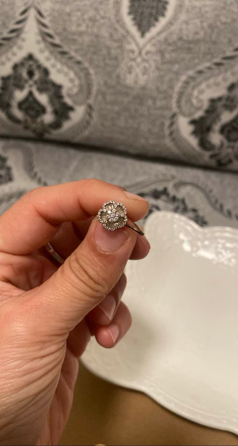 Floral Diamond Ring